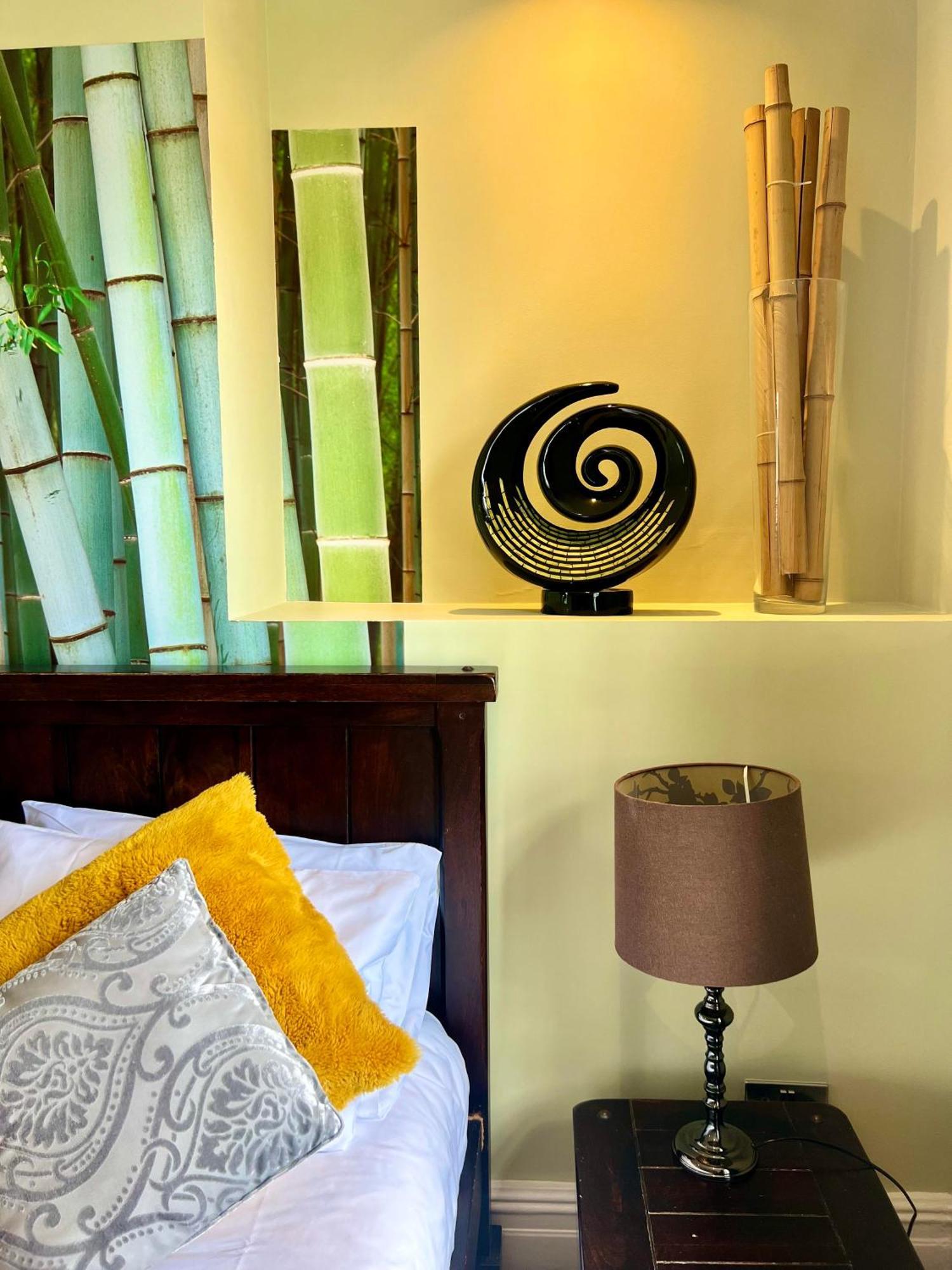 Bamboo Guesthouse Борнмут Екстер'єр фото