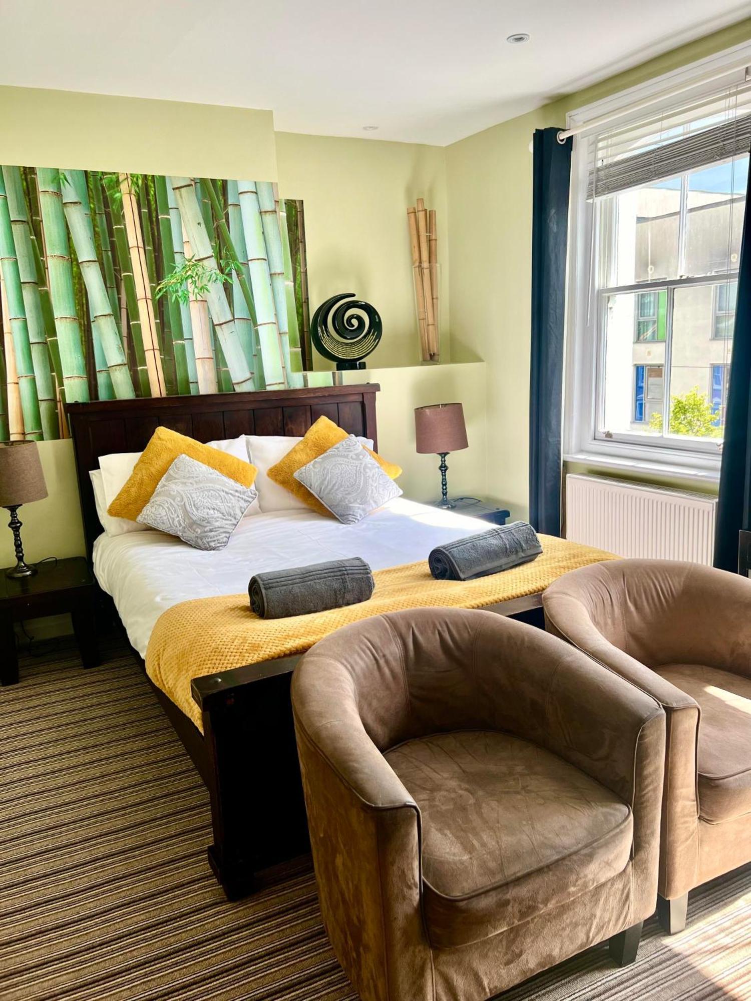 Bamboo Guesthouse Борнмут Екстер'єр фото